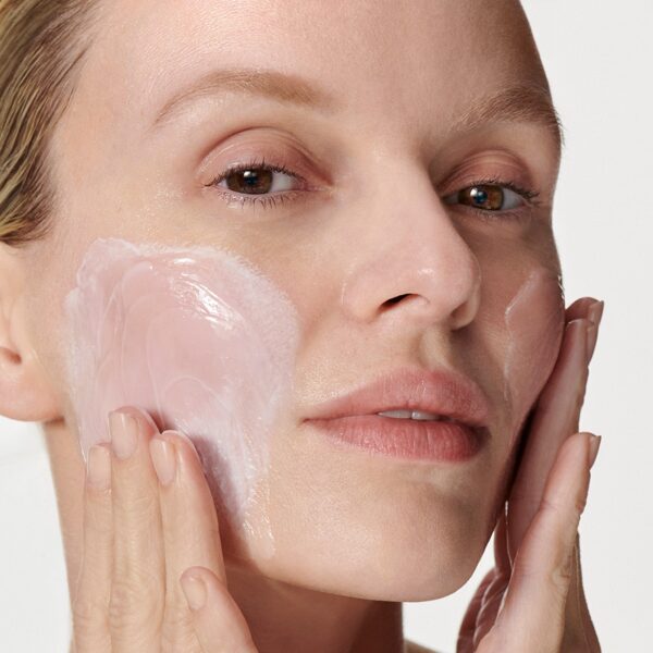 66-gentle-exfoliator-model_e5753c22-a379-4f11-8c9f-f08342528f77.jpg 66-gentle-exfoliator-model_e5753c22-a379-4f11-8c9f-f08342528f77.jpg